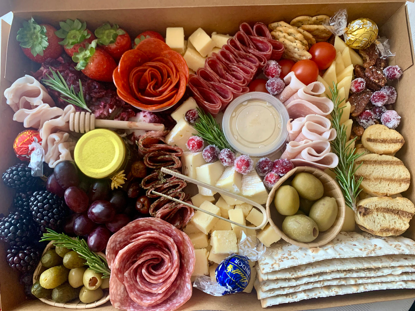 Classic Medium Grazing Box